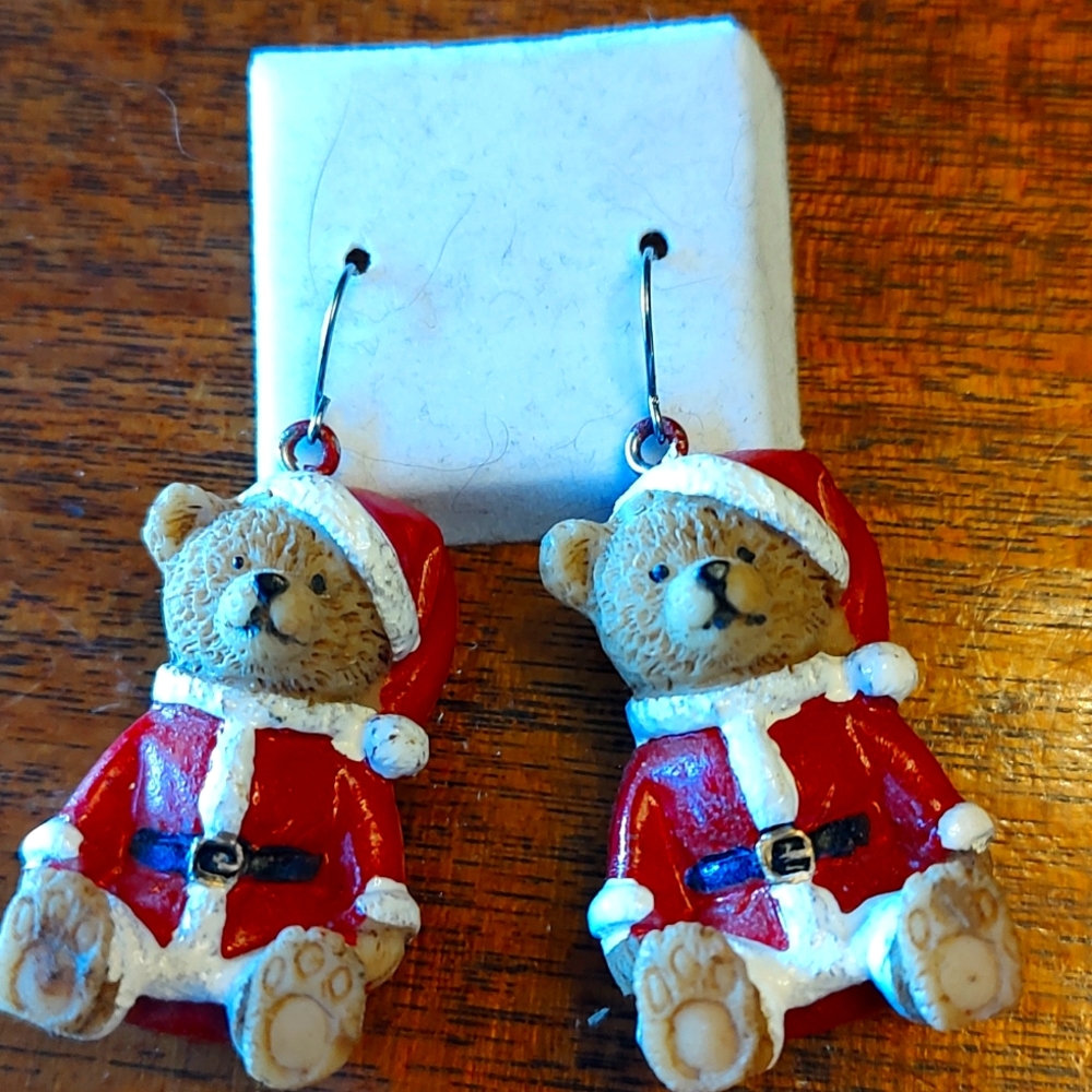 Santa Bear earrings nwot